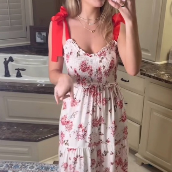 Summer maxi dress. Xl. 10/12. Smocked bodice - Picture 7 of 8